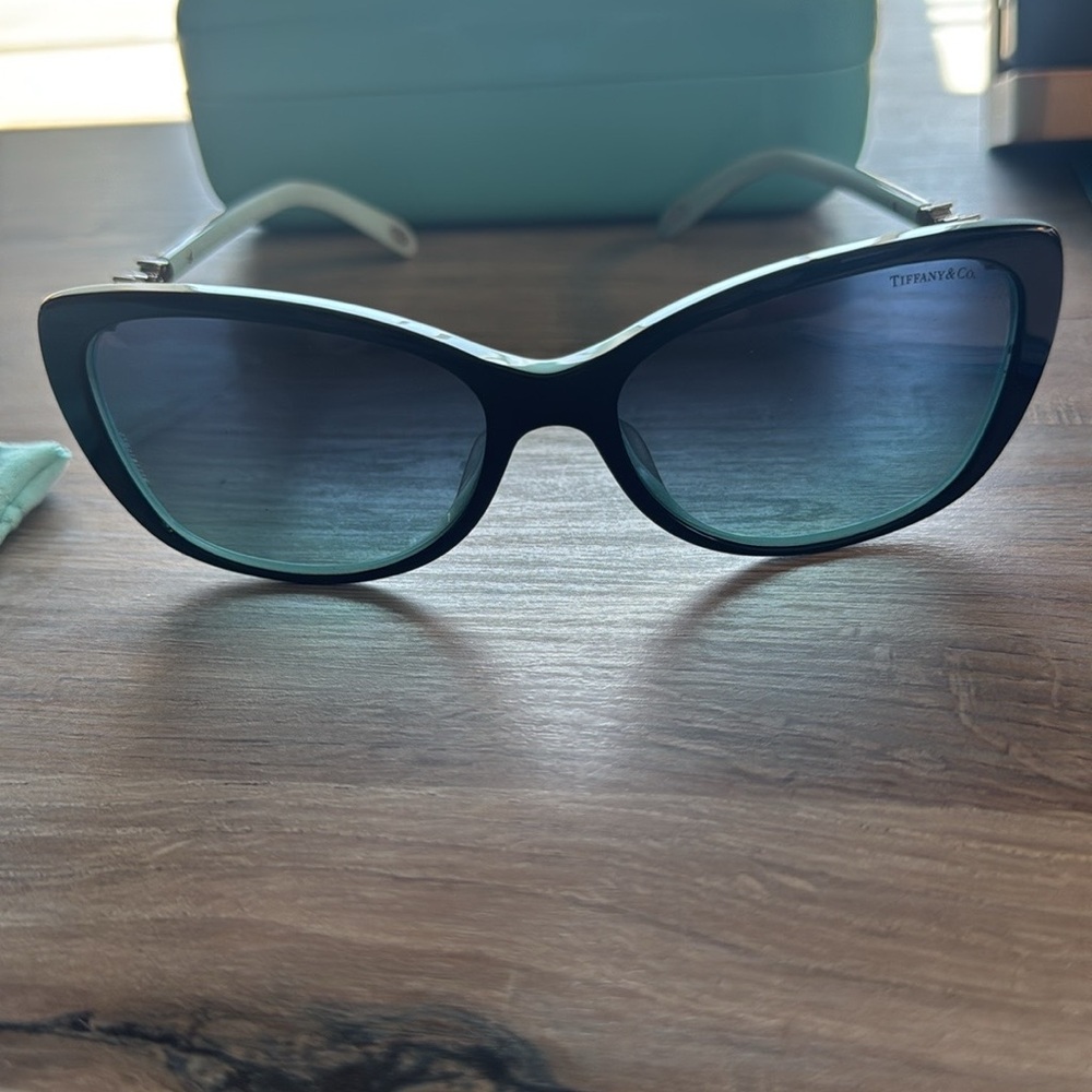Beautiful Tiffany & Co sunglasses.